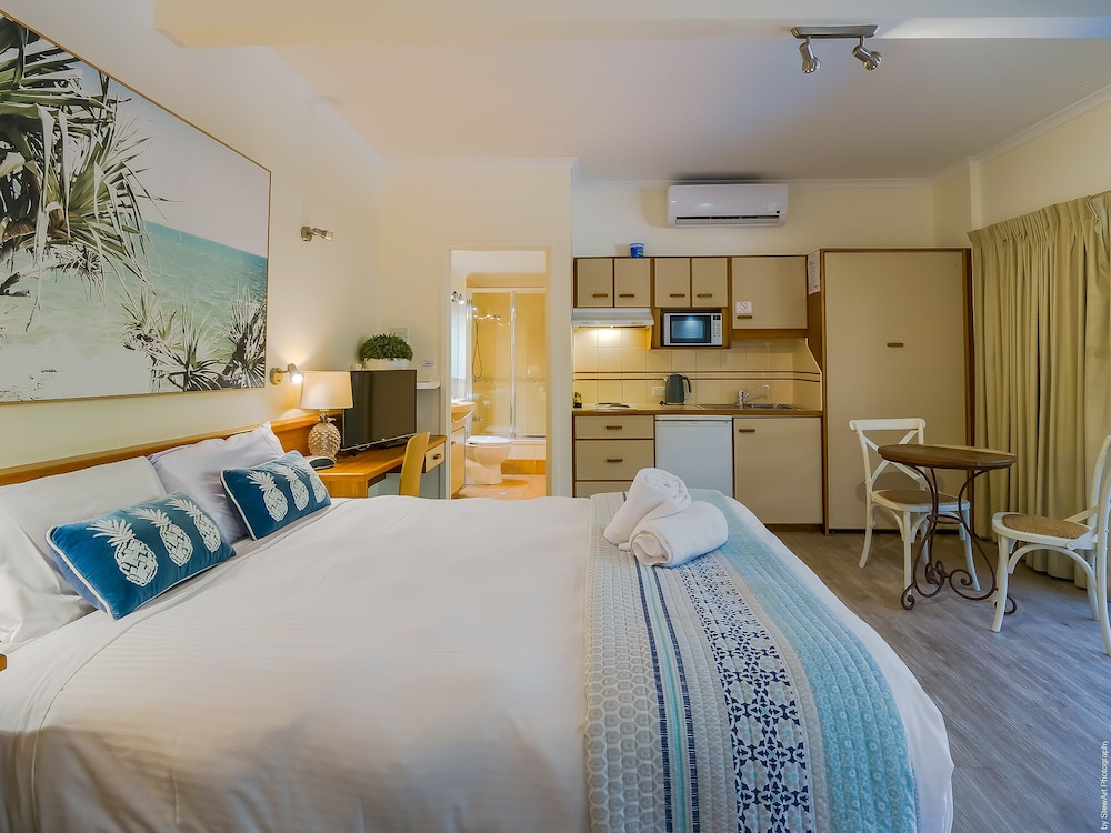 boat harbour apartments