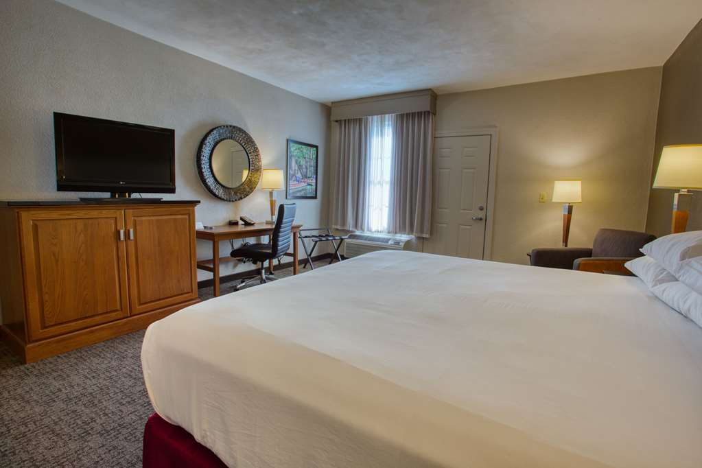 drury inn and suites near la cantera parkway
