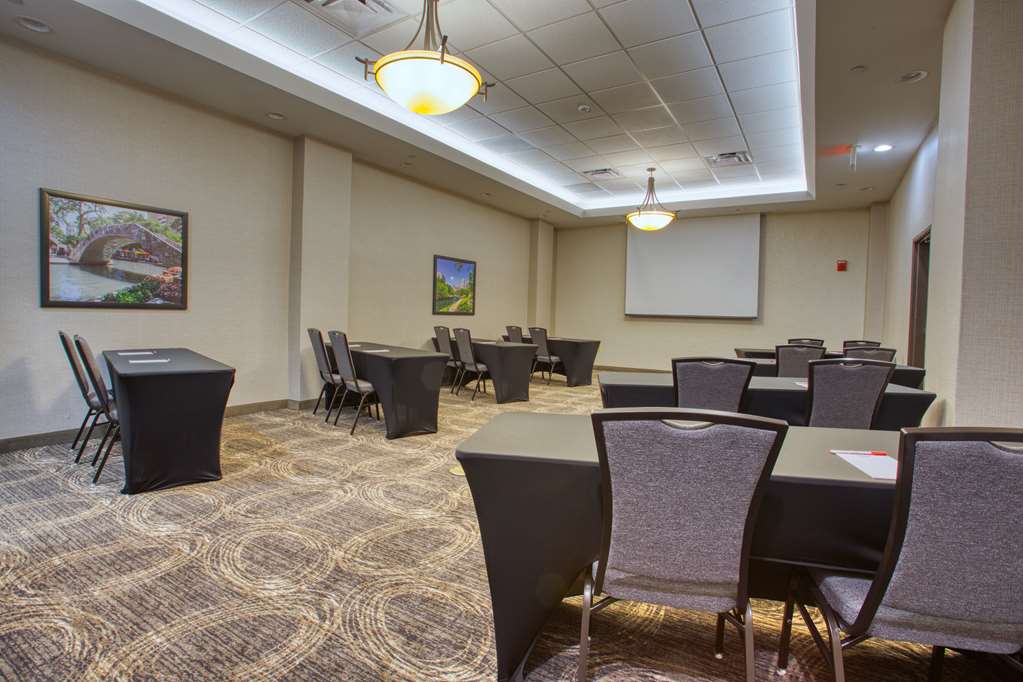 drury inn and suites near la cantera parkway