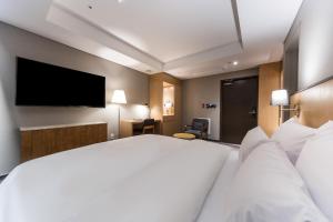 gwangju hound hotel before washington hotel