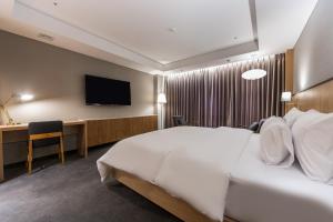 gwangju hound hotel before washington hotel