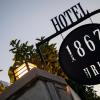 urla 1867 hotel
