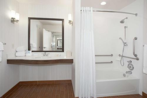 hilton garden inn lincoln downtown haymarket