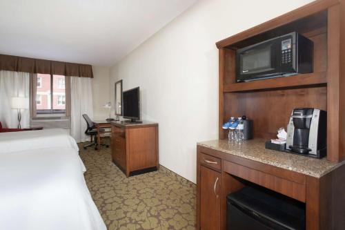 hilton garden inn lincoln downtown haymarket