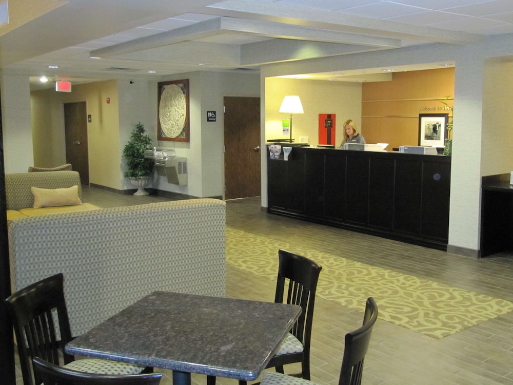 hampton inn lindale tyler