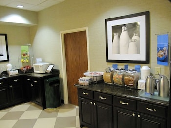hampton inn lindale tyler