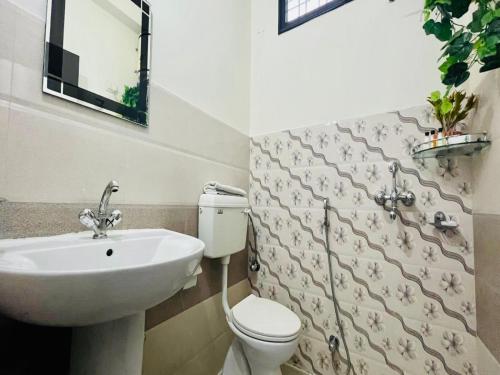 bluo 2br jaipur lift balcony parking terrace