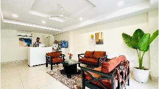 bluo studio4 golf course road gym balcony lift