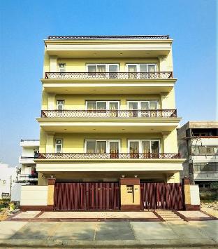 bluo studio4 golf course road gym balcony lift