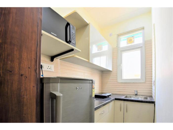 bluo studio4 golf course road gym balcony lift