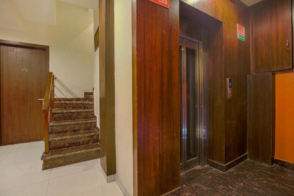 hotel crown