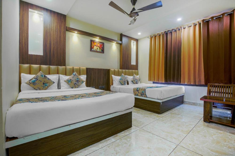 hotel crown