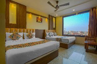 hotel crown