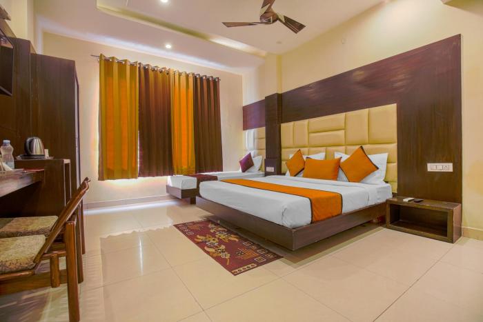 hotel crown