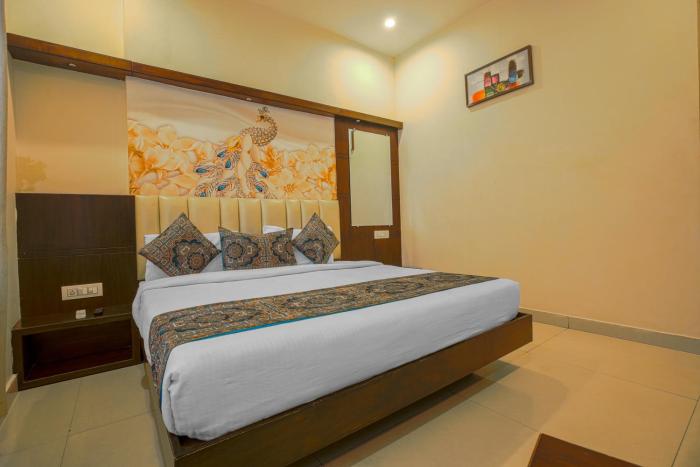 hotel crown