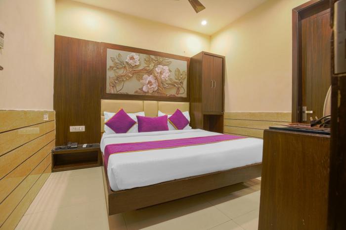 hotel crown