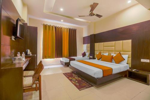 hotel crown