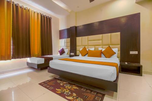 hotel crown