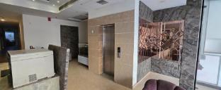 hotel five seasons