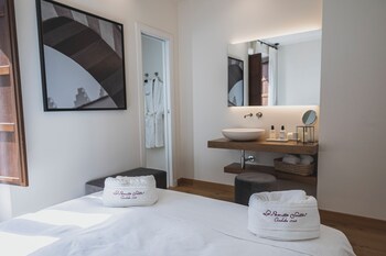 la ermita suites unico hotel monumento de cordoba