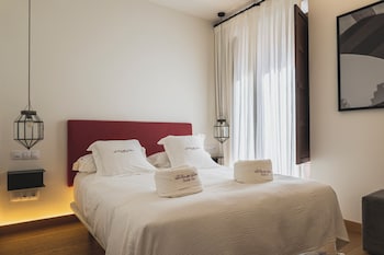 la ermita suites unico hotel monumento de cordoba