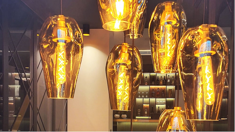 hotel star champs elysees