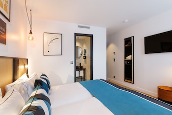 hotel star champs elysees