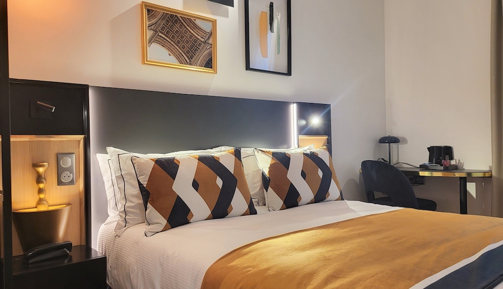 hotel star champs elysees