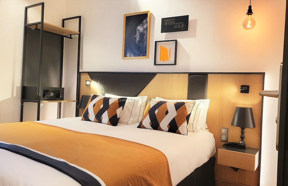 hotel star champs elysees