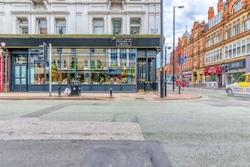malacuna manchester