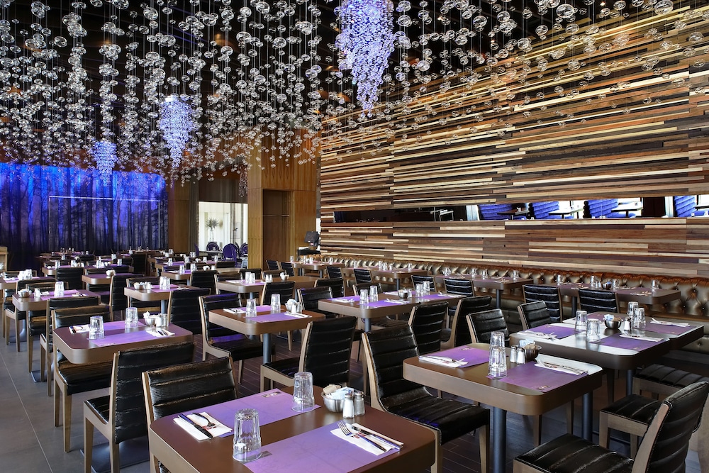 four points by sheraton levis convention centre