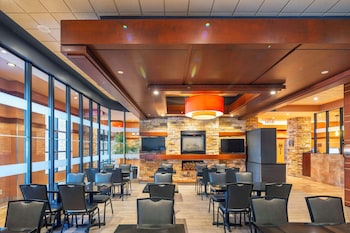 quality inn and suites levis