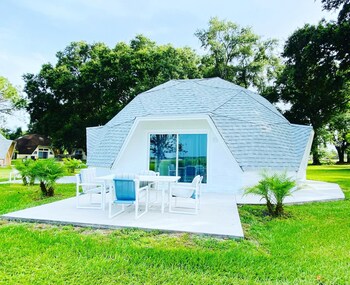 studio 02 lake sumner