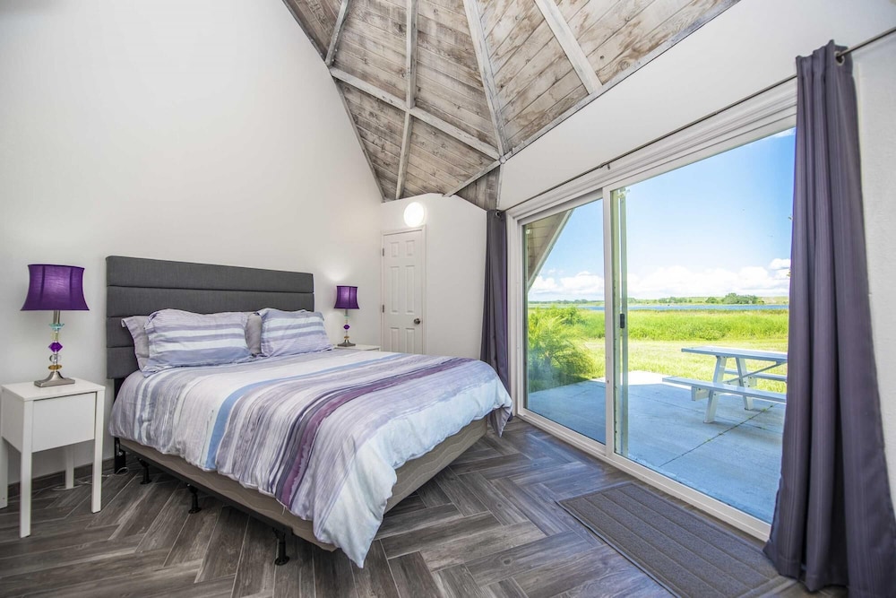 studio 02 lake sumner