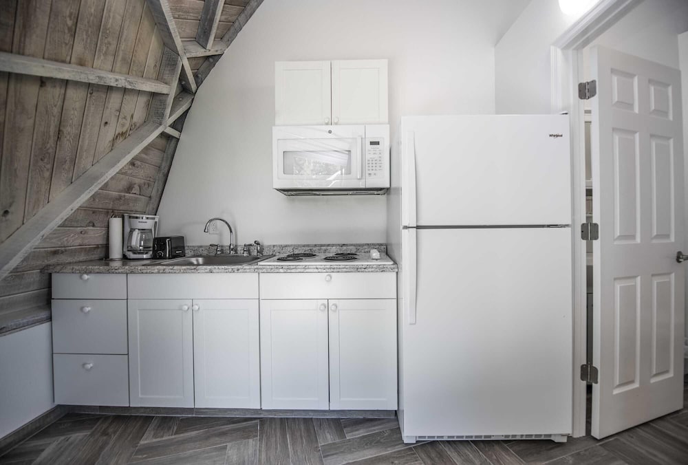 studio 02 lake sumner