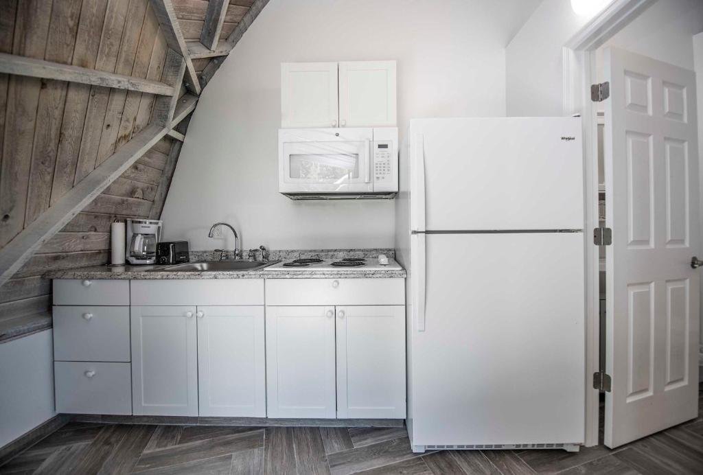 studio 02 lake sumner