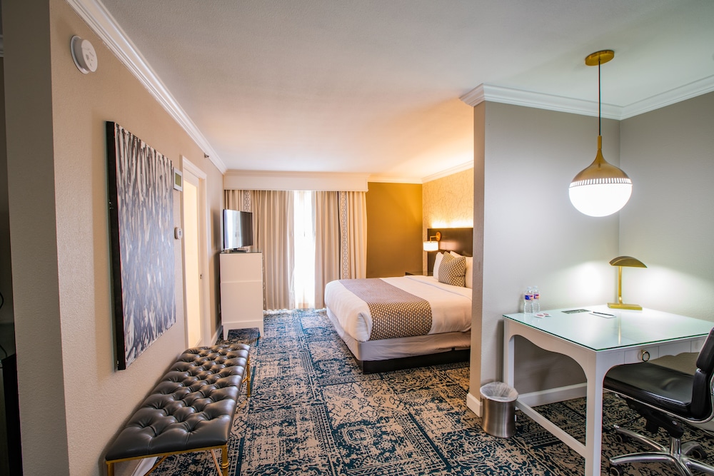 the burgundy hotel tapestry collection by hilton