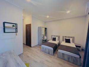 Menua,Geghanist>>Yerevan,2.5 star