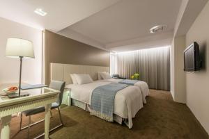 forward hotel nangang