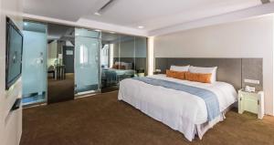 forward hotel nangang