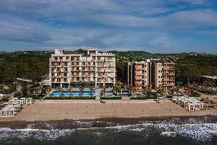 Pinea Hotel Resort & Spa,Aganas>>Golem,5 star