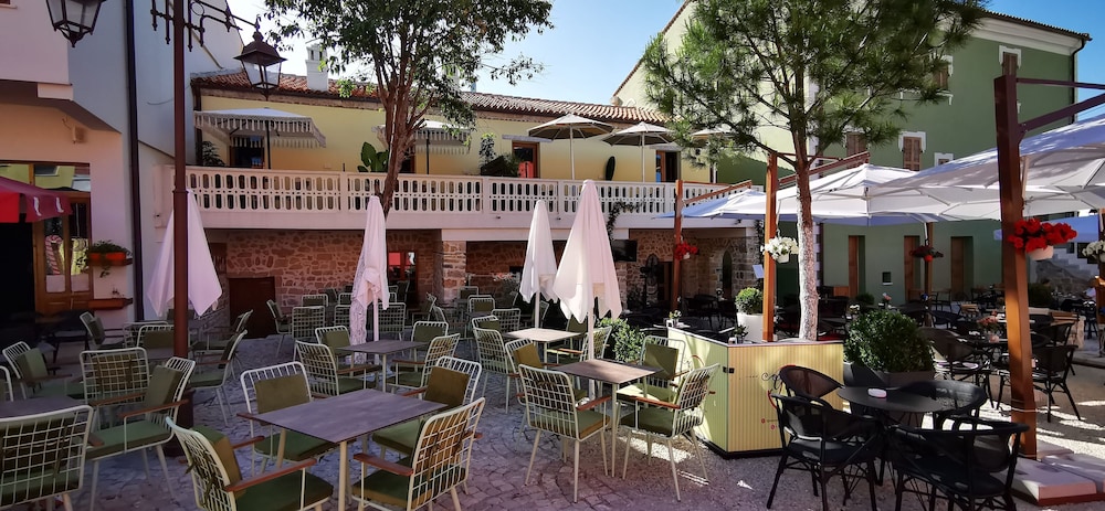 bohemian boutique suites