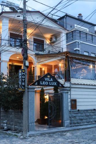 vila leo lux