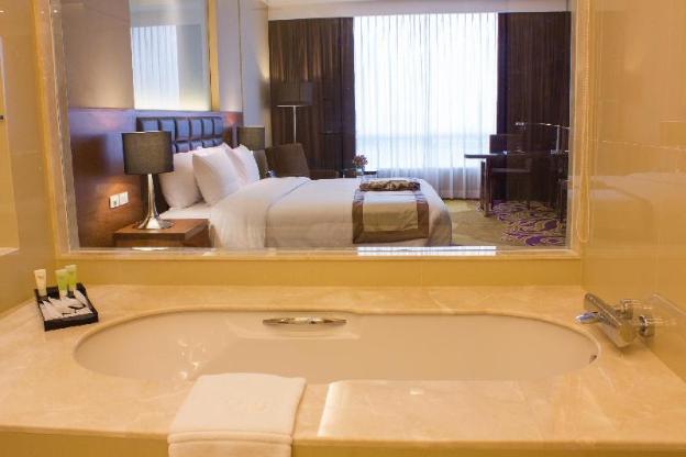 the grand fourwings convention hotel