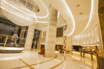 the grand fourwings convention hotel