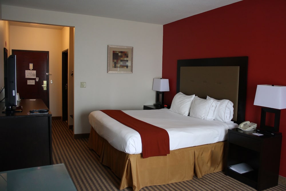 holiday inn express hotel and suites livingston by ihg