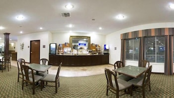 Holiday Inn Express Hotel & Suites Livingston By Ihg,Livingston>>Houston,3 star