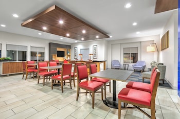 holiday inn express hotel and suites livingston by ihg