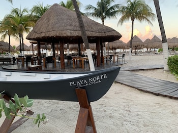 privilege aluxes isla mujeres adults only