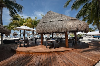 privilege aluxes isla mujeres adults only
